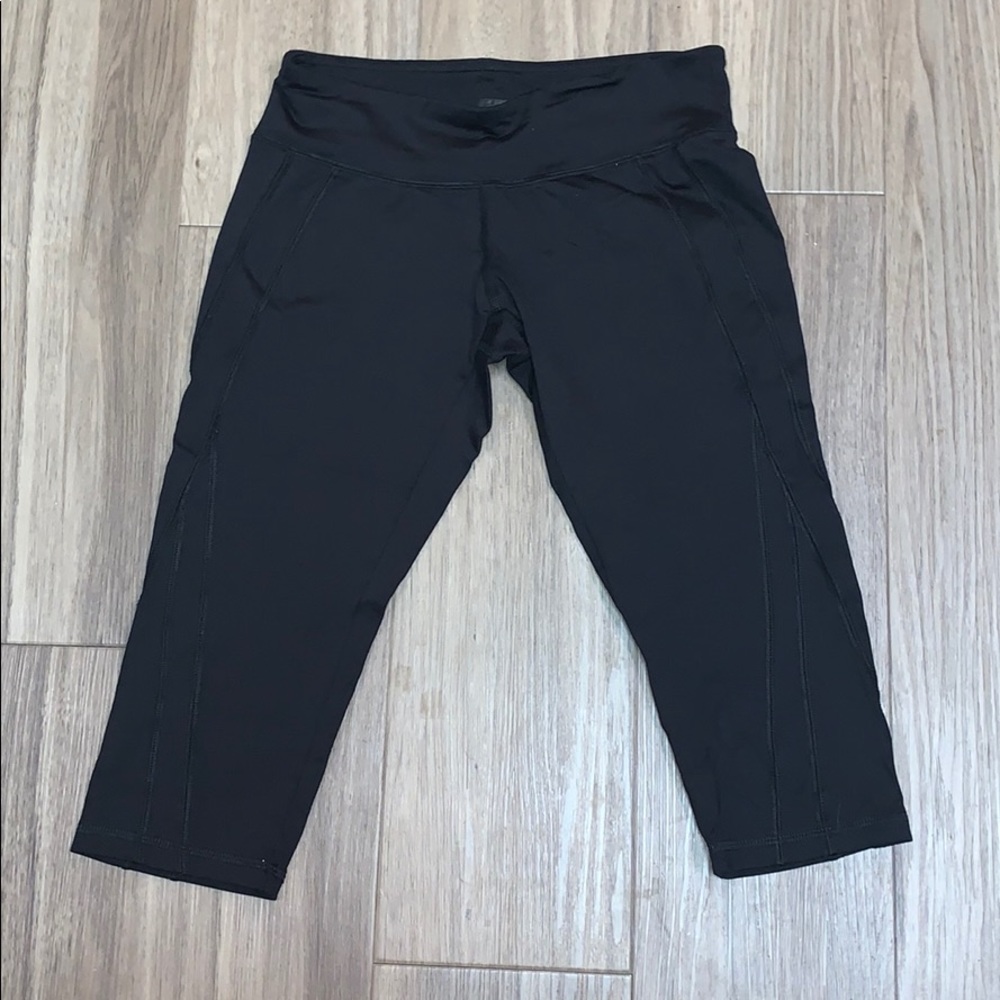 Black Cropped Leggings